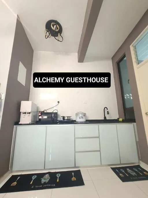 Alchemy Guesthouse D'Summit Residence With Netflix Johor Bahru