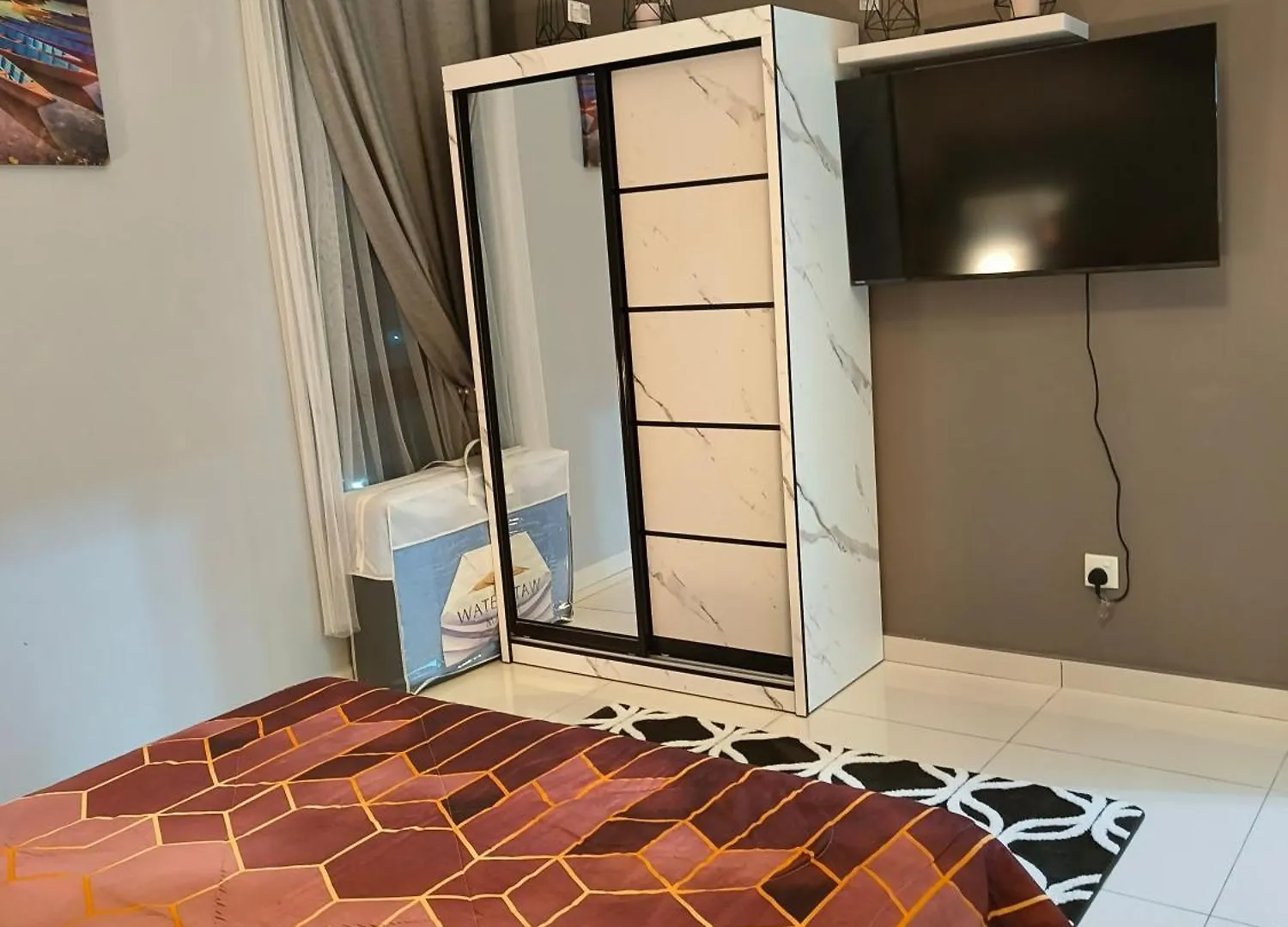 Daire Alchemy Guesthouse D'Summit Residence With Netflix Johor Bahru